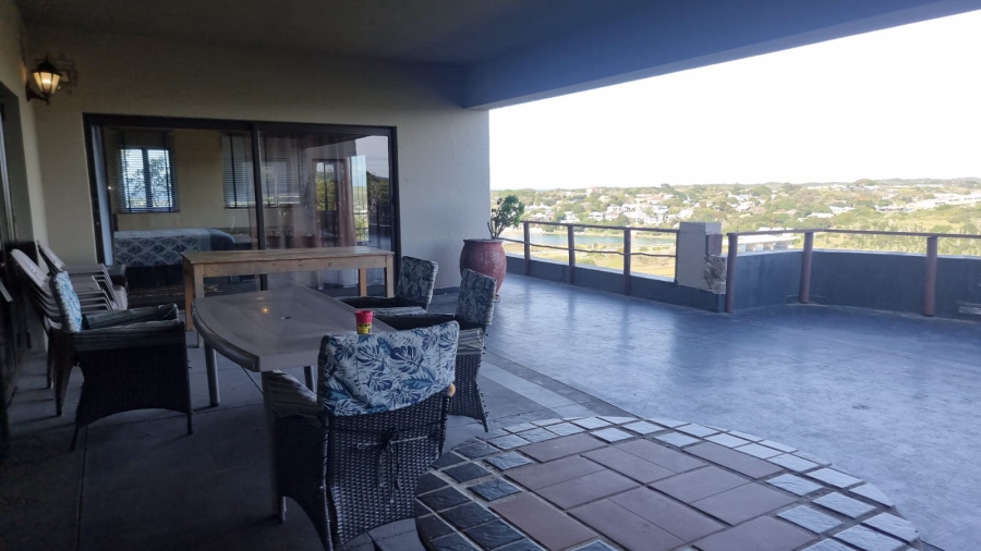 6 Bedroom Property for Sale in Merryhill Eastern Cape